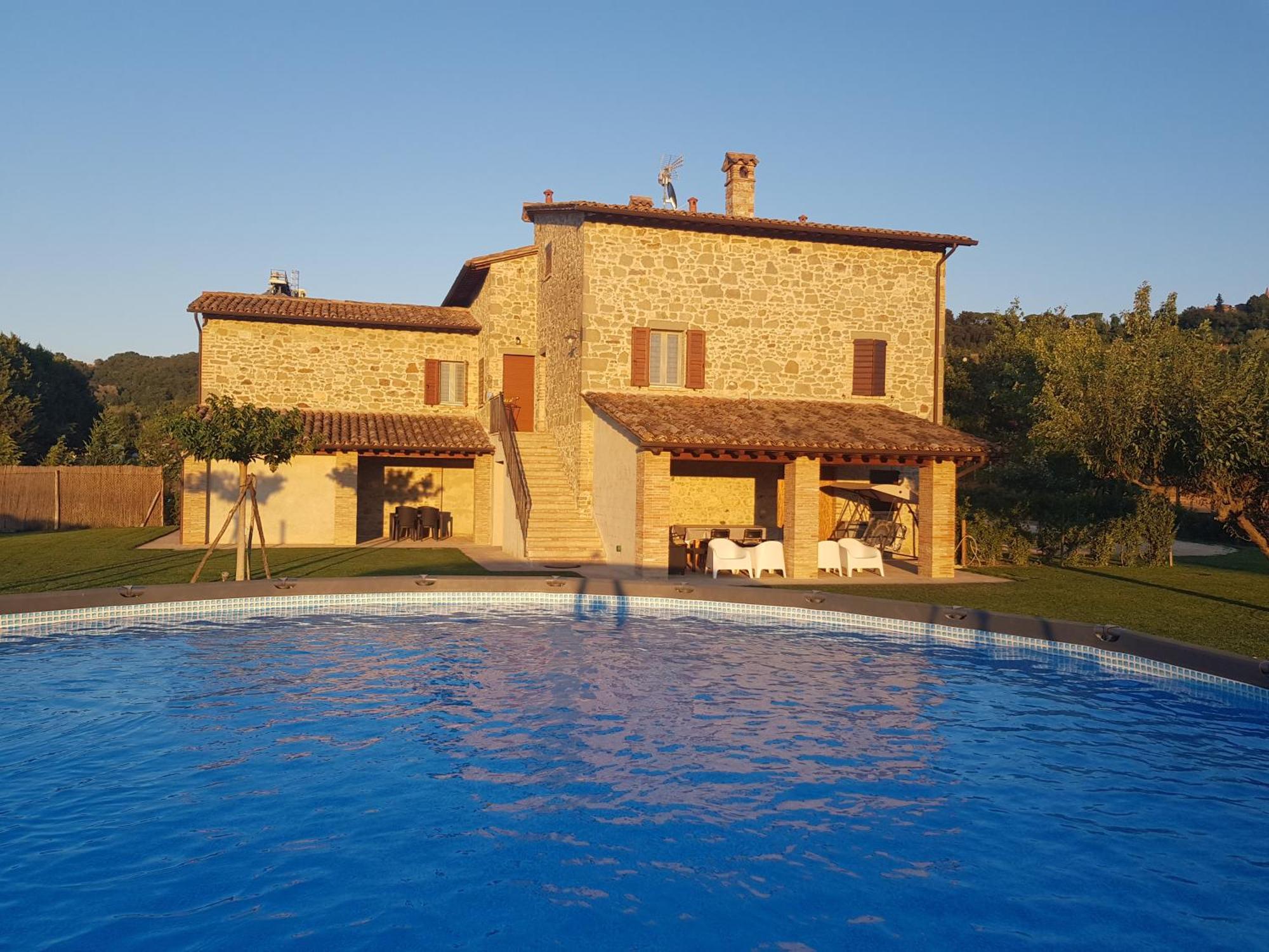 טודי Agriturismo Villa Al Piano מראה חיצוני תמונה